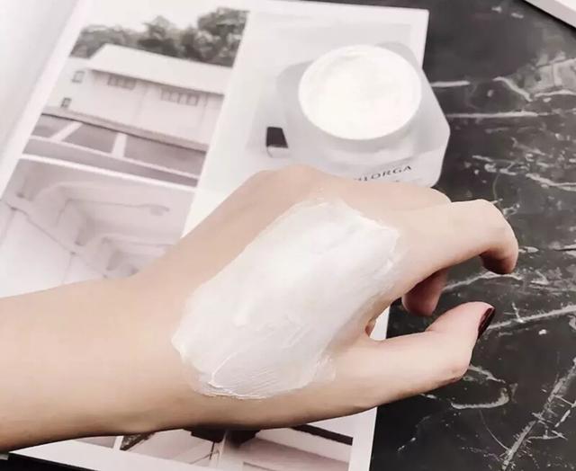 鍚缁欒倢鑲ゅ悆涓€鍙ｂ€滃崄鍏ㄥぇ琛モ€濋潰鑶滐紝鍐嶅樊鐨勭毊閮芥晳鍥炴潵锛佽瘯浜嗕竴涓嬶紝鐪熺浉鏄€︹€? onerror=