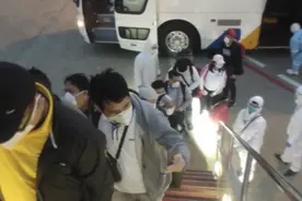 “钻石公主”号上的菲律宾公民已从日本启程返菲图片