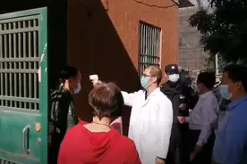 视频｜“三人组”铿锵行，惠城三栋网格化防疫视频封面