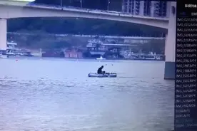 一女子跳下南宁邕江大桥轻生，警民联手紧急救援图片