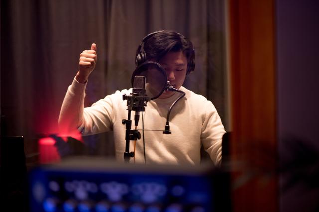 从爱乐之城传来一曲《天使之爱》，为中国抗疫加油