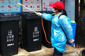 最美保洁员：“做好自己分内的事，全民都在抗击疫情”图片