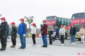 江苏东台经济开发区专车接送企业员工超暖心图片