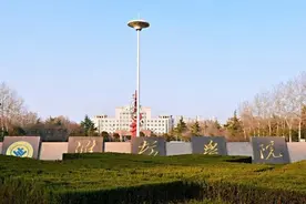 33个本、专科专业招生，潍坊学院发2020年函授教育招生简章图片