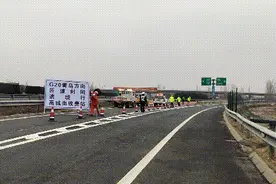 2月29日8时起，G3京台高速齐河北立交封闭施工图片