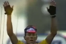 他们都曾坠入万丈深渊，但生活还是要继续啊……图片