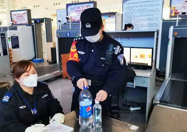 酒精能带上高铁吗，酒精可以带上高铁吗（千万别带这种酒精坐火车）