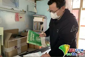 大学生居家备战考研复试 湖南一高校帮忙邮寄复习资料图片