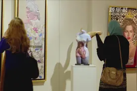 领略埃及女画家笔下的中东女性风采视频封面