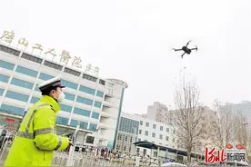 唐山：疫情防控期间 无人机对重点区域巡查图片