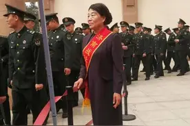 刘桂芹演花木兰，走出国门，木兰神弓射箭，为山东争了光图片
