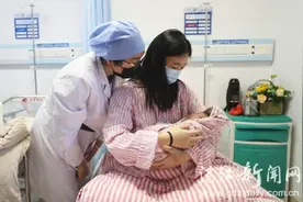 打完胜仗就回家好好抱抱你图片