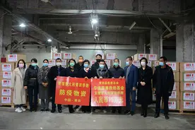 浙江青田驰援海外侨胞，20万只口罩“奔赴”意大利图片
