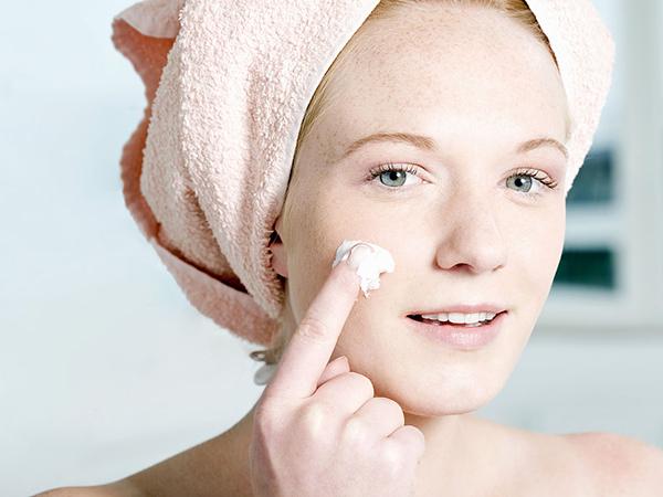 倩碧淡斑精华用在哪一个步骤?