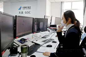 不上天的南航女“机长”：有心有爱有担当图片