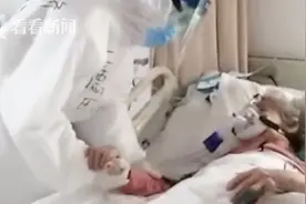 在ICU 80多岁危重症老人拉着这位上海护士的手久久不愿松开图片