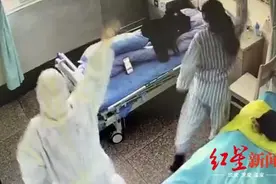 确诊女患者教护士跳舞视频走红 出院前相约疫情结束再跳“广场舞”图片