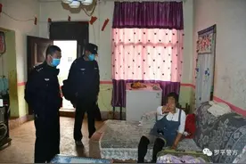 活久见！“女汉子”醉酒殴打丈夫图片