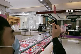 别样的三八节 丈夫用别样的寄托“锁住”妻子的承诺图片