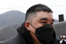 韩媒：胜利入伍参军 所涉案件转交军事法院图片