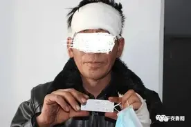 变态！男子救护车上摸女护士大腿，还打伤劝阻的医护人员图片