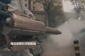 十项全能的战“疫”消防队员视频封面