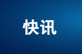 转发扩散，返长驾驶员请及时避开长张高速拥堵路段图片