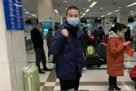 相隔400公里，常德这对白衣战士办了一场“云婚礼”图片