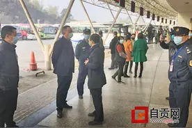 富顺县开通4条半价优惠客运专线图片