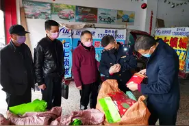 湘潭县查获一收购临过期槟榔再加工出售窝点图片