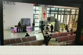 男子携2.5升米酒坐高铁被拦 出站豪饮半瓶醉倒候车室图片