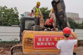 最高罚2万，挖掘机、压路机等非道路移动机械排放不达标将重罚图片
