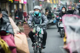 代驾司机变身跑腿小哥 滴滴在杭州宁波上线跑腿服务图片