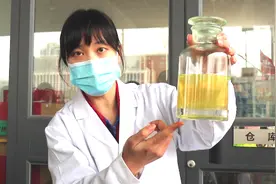 看、闻、摸、摇，83秒视频教你正确分辨汽油柴油劣质油视频封面