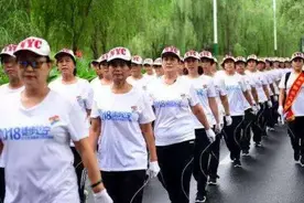 流行日行万步，光看步数没用不完全等于健身图片