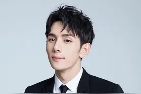 虞书欣哇哦什么梗？李佳琦模仿虞书欣怎么回事？男声版哇哦太魔性图片