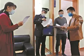 往返1300公里 民警送解戒人员回家图片