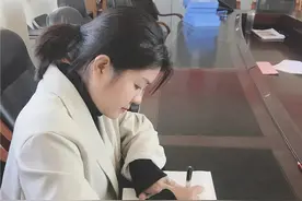 自制乡土广播栏目，女孩用“小喇叭”传递政策好声音图片