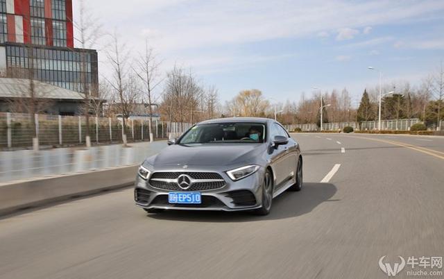 一双丹凤三角眼，两弯柳叶吊梢眉，试驾奔驰CLS 350 4MATIC