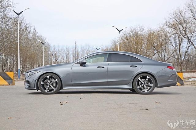 一双丹凤三角眼，两弯柳叶吊梢眉，试驾奔驰CLS 350 4MATIC