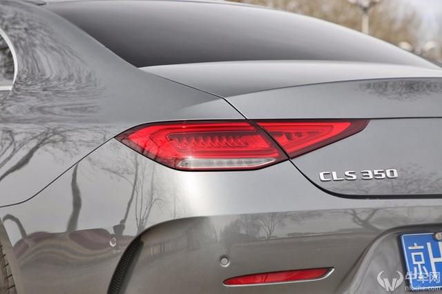 一双丹凤三角眼，两弯柳叶吊梢眉，试驾奔驰CLS 350 4MATIC