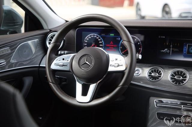 一双丹凤三角眼，两弯柳叶吊梢眉，试驾奔驰CLS 350 4MATIC