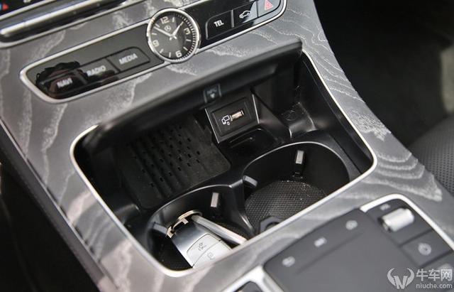 一双丹凤三角眼，两弯柳叶吊梢眉，试驾奔驰CLS 350 4MATIC