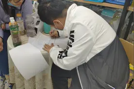 我们负责治病你来给它一个家！广州有了动物“中途家庭”图片