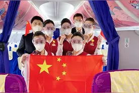 兑现“经停承诺”山航迎接山东援助湖北医疗队回家图片