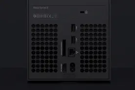 新Xbox主机背部神秘接口解密：外接特制固态图片