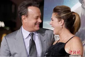 汤姆·汉克斯夫妇希腊度假 此前被确诊新冠图片