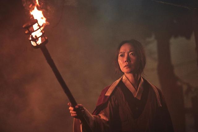 王国女儿游戏（裴斗娜奉俊昊带她起飞）
