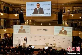 美国约翰斯•霍普金斯大学：全球新冠肺炎确诊病例超191万例图片