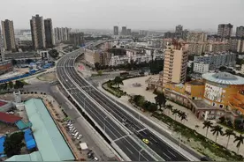 中山这快速路提前通车，预计明年底中山港大桥直达珠海需40分钟图片